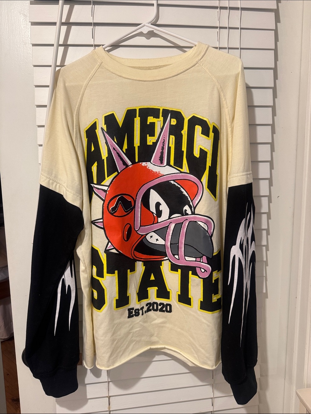 Cream & Black Graphic Long-Sleeve Top - AMERCI STATE Style